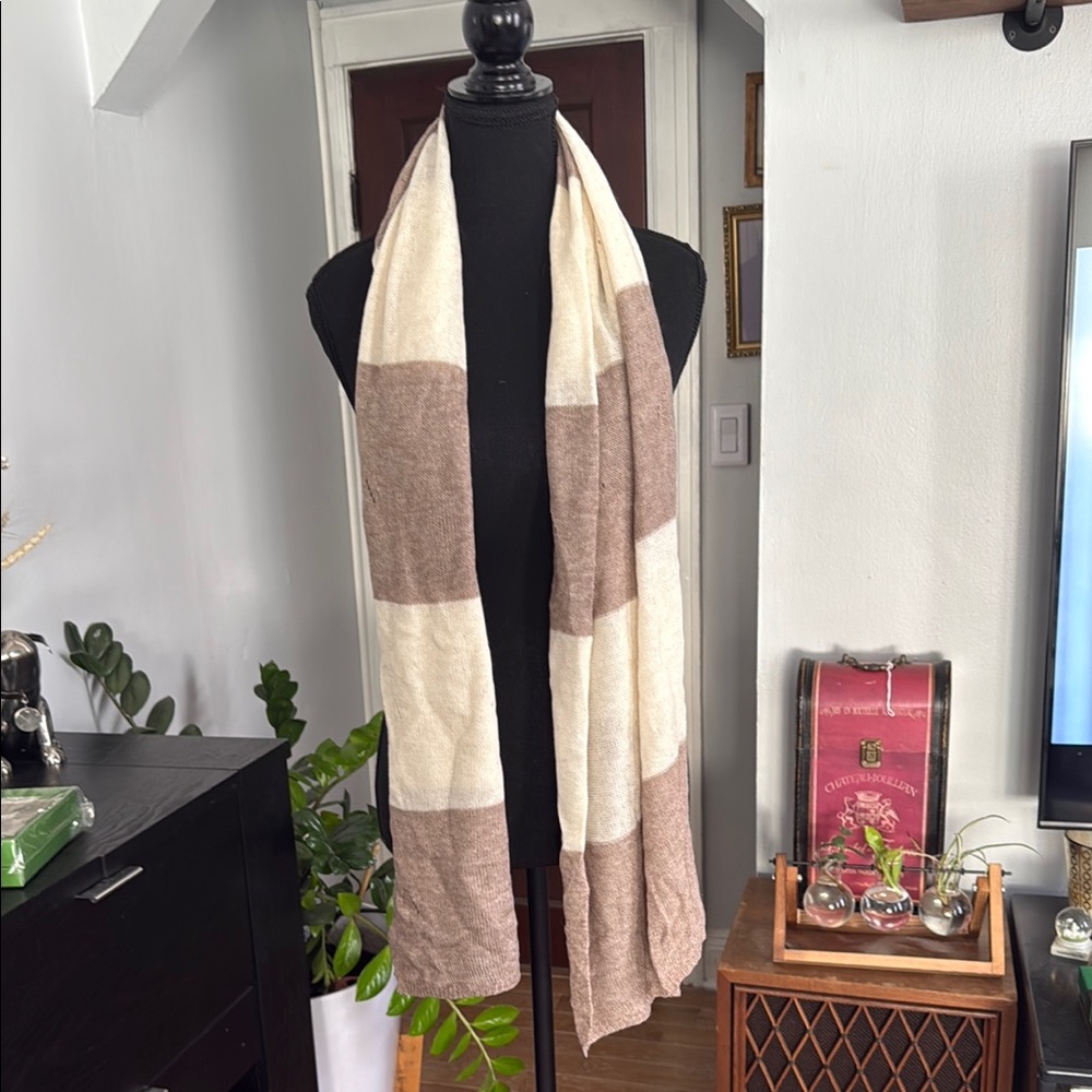 Elegant Cream and Brown Scarf